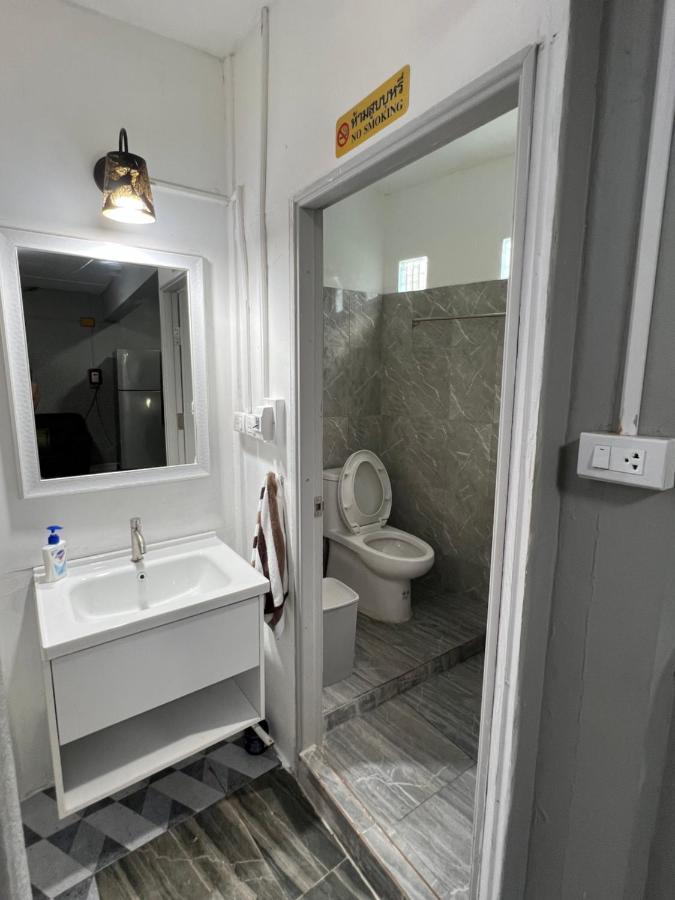 Udon House Apartment Udon Thani Bagian luar foto